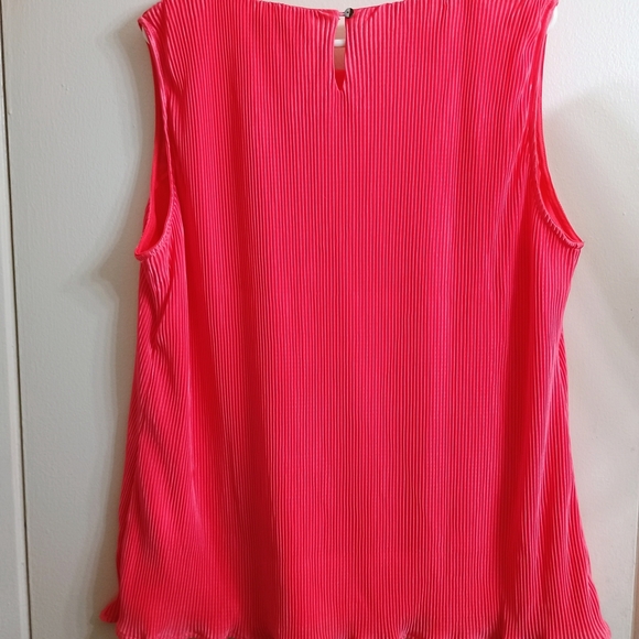 She and Sky Vibrant Coral Tank Top - Picture 5 of 6